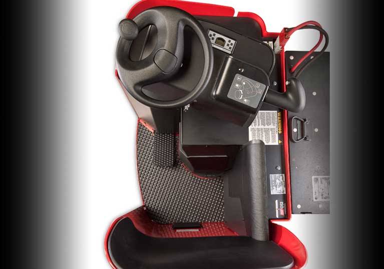 Raymond 8900 Riding Pallet Truck operator's compartment